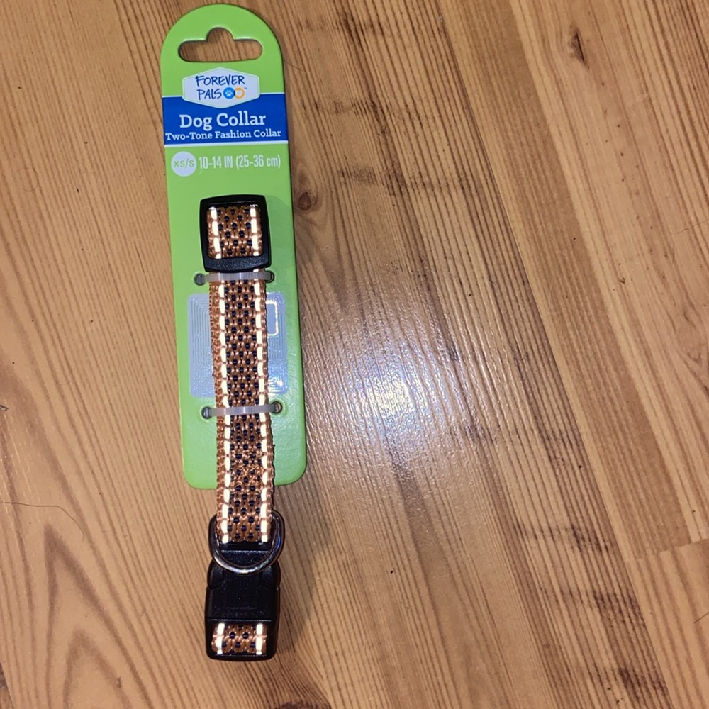Foreverpals dog collar NWT xsmall-small 10-14” tan and black